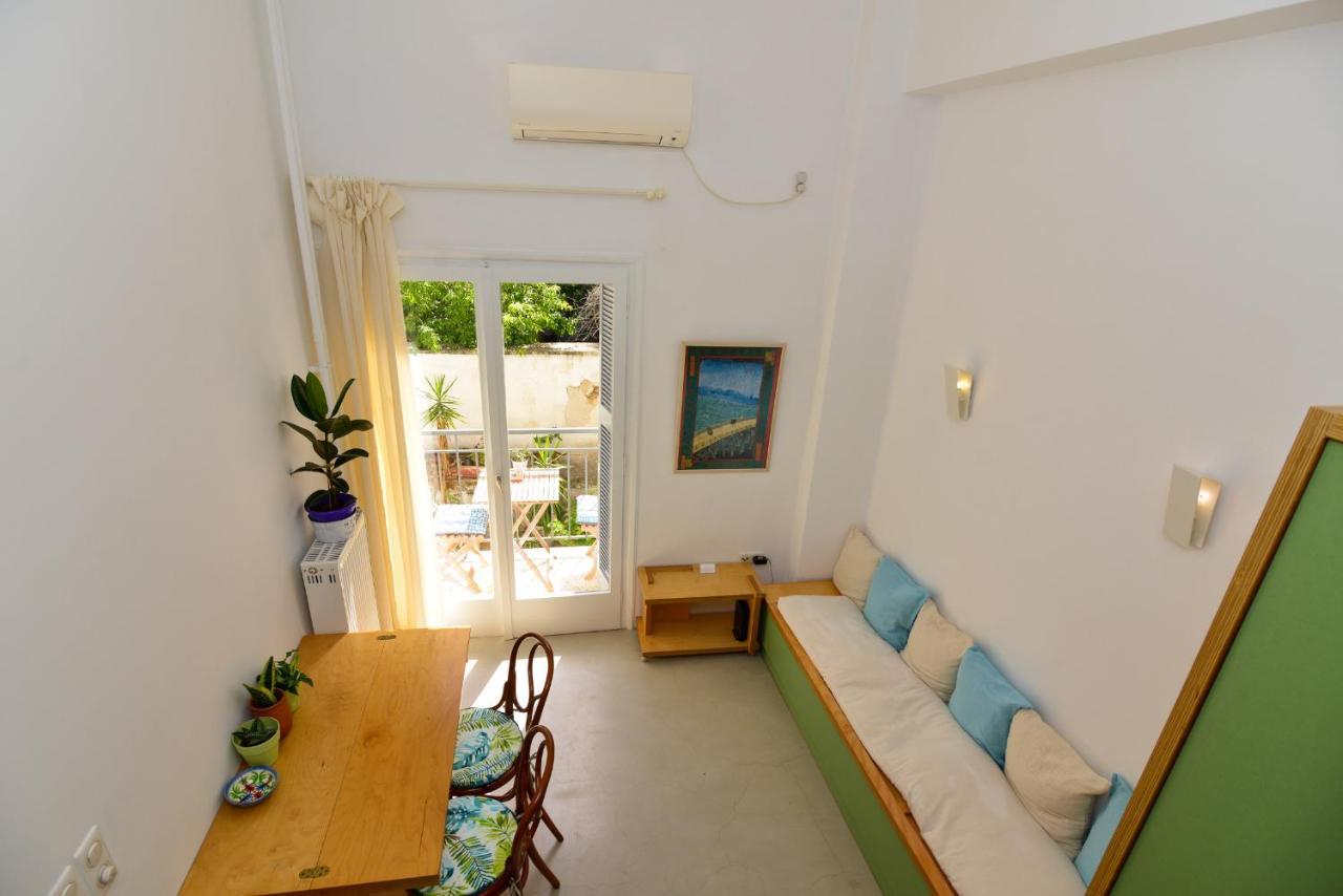 Apartament Athens Cozy Studio 4 Min Walk To The Acropolis Hil Zewnętrze zdjęcie